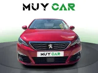 Usado Peugeot 308 Allure 131 CV (96 kW) 2018 Rojo Utilitario