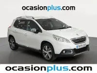 Usado Peugeot 2008 Allure 115 CV (84 kW) 2015 Blanco SUV