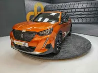 Usado Peugeot 2008 Allure 130 CV (95 kW) 2023 Naranja SUV