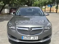 Usado Opel Insignia Selective 136 CV (100 kW) 2017 Gris / plata Berlina