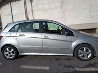 Usado Mercedes C320 140 CV (102 kW) 2006 Gris Berlina