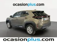 Usado Toyota Yaris Cross Business Edition 116 CV (85 kW) 2024 Marrón SUV