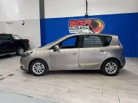 Usado Renault Scénic III Dynamique 130 CV (95 kW) 2013 Marrón Monovolumen