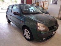 Usado Renault Clio II Expression 75 CV (55 kW) 2001 Verde Berlina