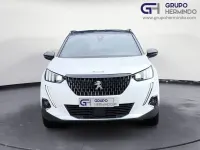 Usado Peugeot 2008 GT-line 130 CV (95 kW) 2021 Blanco SUV