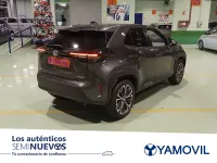 Usado Toyota Yaris Style 116 CV (85 kW) 2021 Gris Utilitario