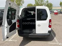 Usado Opel Combo 100 CV (73 kW) 2024 Blanco Monovolumen