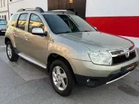 Usado Dacia Duster Lauréate 107 CV (78 kW) 2012 Beige SUV