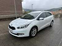 Usado Kia Ceed Sportswagon 128 CV (94 kW) 2013 Blanco Familiar