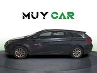 Usado Hyundai i40 141 CV (103 kW) 2016 Azul Familiar