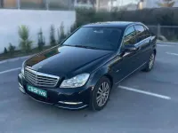 Usado Mercedes C220 Elegance 170 CV (125 kW) 2011 Negro Berlina