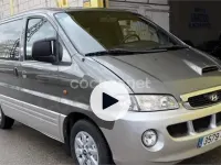 Usado Hyundai H-1 99 CV (72 kW) 2004 Gris / plata Monovolumen