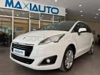 Usado Peugeot 5008 Active 120 CV (88 kW) 2016 Blanco Monovolumen