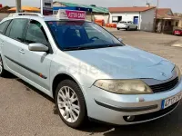 Usado Renault Laguna GrandTour Privilege 120 CV (88 kW) 2004 Gris / plata Familiar