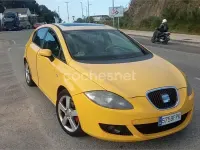 Usado Seat Leon Reference 140 CV (102 kW) 2007 Amarillo Utilitario