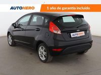 Usado Ford Fiesta Trend 83 CV (61 kW) 2015 Negro Utilitario