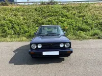 Usado VW Golf Cabriolet 98 CV (72 kW) 1992 Azul Descapotable