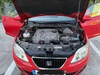 Usado Seat Ibiza Style 105 CV (77 kW) 2012 Rojo Berlina