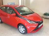 Używany Toyota Aygo X-cite 69 KM (50 kW) 2016 Czerwony Hatchback
