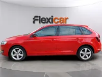 Usado Skoda Rapid Active 90 CV (66 kW) 2016 Rojo Utilitario