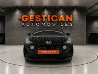 Usado Hyundai i10 67 CV (49 kW) 2023 Negro Utilitario