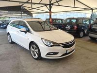 Usado Opel Astra Excellence 160 CV (117 kW) 2017 Blanco Familiar