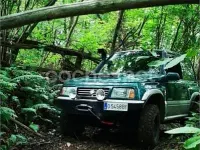 Usado Suzuki Vitara 75 CV (55 kW) 1998 Verde SUV