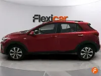 Usado Kia Stonic 100 CV (73 kW) 2021 Rojo SUV
