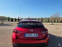 Usado Mazda 3 Luxury 150 CV (110 kW) 2015 Granate Berlina
