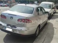 Usado Seat Cordoba 75 CV (55 kW) 2004 Gris / plata Berlina