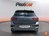 Usado VW T-Roc Advance 150 CV (110 kW) 2022 Gris SUV