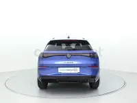 Usado VW T-Roc R-line 150 CV (110 kW) 2025 Azul SUV