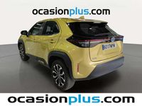 Usado Toyota Yaris Cross Active 116 CV (85 kW) 2024 Amarillo SUV