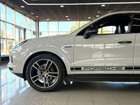 Usado Porsche Cayenne 462 CV (339 kW) 2021 Gris SUV