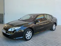 Usado Renault Laguna III Authentique 110 CV (80 kW) 2008 Negro Berlina