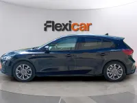 Usado Ford Focus ST-Line 125 CV (91 kW) 2023 Negro Berlina
