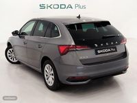 Usado Skoda Scala Selection 116 CV (85 kW) 2025 Gris / plateado Utilitario