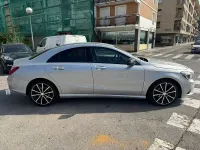 Usado Mercedes CLA220 Urban 170 CV (125 kW) 2013 Gris / plata Berlina