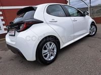 Usado Toyota Yaris Hybrid Business Edition 116 CV (85 kW) 2022 Blanco Berlina