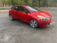 Usado Renault Clio IV Business 90 CV (66 kW) 2015 Granate Berlina