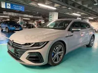 Usado VW Arteon R 320 CV (235 kW) 2024 Gris / plata Familiar