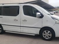 Usado Renault Trafic 125 CV (91 kW) 2016 Blanco Monovolumen