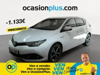 Usado Toyota Auris Hybrid Edition 136 CV (100 kW) 2018 Blanco Berlina