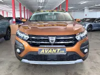 Usado Dacia Sandero Expression 91 CV (66 kW) 2023 Naranja Berlina