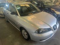 Usado Seat Ibiza Stella 100 CV (73 kW) 2004 Gris / plata Utilitario