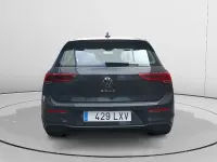 Usado VW Golf VIII 116 CV (85 kW) 2022 Gris / plata Berlina