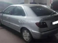 Usado Citroën Xsara 90 CV (66 kW) 2000 Gris / plata Berlina