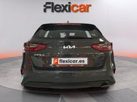 Usado Kia Ceed 101 CV (74 kW) 2022 Gris Utilitario
