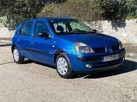 Usado Renault Clio II 75 CV (55 kW) 2004 Azul Berlina