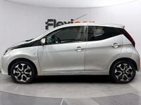 Usado Toyota Aygo X-play 72 CV (52 kW) 2019 Gris Utilitario